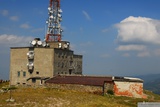 Budova vysílače na vrcholu Cucurbata Mare (1848m).