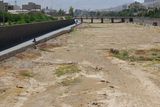 25.5. 2008 - Šíráz, v řece žádná voda nebyla