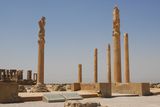 26.5. 2008 - Persepolis, sloupy Apadany (audienční síně)