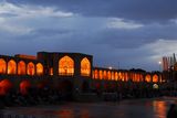 30.5. 2008 - Esfahan, most Chadžu