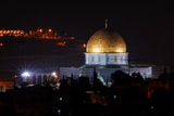 25.2.2008 - Jeruzalém, pohled z terasy hostelu na Dóm kamene na chrámovém pahorku