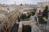 27.1.2008 - Jeruzalém, nádvoří Davidovy citadely, zrovna tu bylo vystavené nějaké umění.