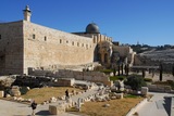 5.2. 2008 - Jeruzalém, chrámový pahorek s vykukující mešitou al-Aksa