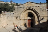 5.2. 2008 - Jeruzalém, vstupní portál do chrámu s hrobkou panny Marie, uvnitř to bylo moc pěkné, ale fotit se tam nedalo pro tmu.