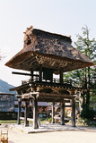 Shirakawa-go, zvonička ve stylu gashó-zukuri