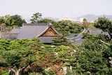 Kjóto, hrad Nijó, střechy paláce Honmaru