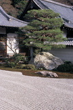 3.4. 2007 - Kamenná zahrada u chrámu Nanzen-ji v Kjótu