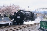5.4. 2007 - Kjóto, vlakové muzeum v Umekóji, tahle lokomotiva tam jezdí sem tam
