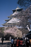 6.4. 2007 - Ósaka, věž Ósackého hradu, ani není poznat, že je z betonu