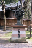 8.4. 2007 - Kanazawa, socha u svatyně Oyama