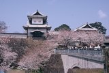 8.4. 2007 - Kanazawa, a pěknou hradní Ishikawskou brány jakbysmet