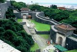 27.6. 2007 - Okinawa, hrad Shuri v Naze