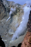 11.7. 2007 - Hókkaidó, Meakan-dake (1499m), pohled do kráteru