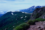 17.7. 2007 - Hókkaidó, Daisetsu-zan, Chúbetsu-dake (1962m), pohled z vrcholu na sever k Asahi-dake