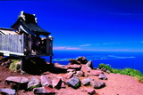 24.7. 2007 - Hókkaidó, Rishiri-zan, vrcholová svatyně a ostrov Rebun