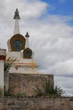 27.7. 2008 - Charchorin. Obří stupa uprostřed nádvoří.