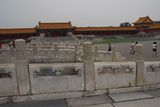 30.7. 2008 - Peking, Zakázané město. Mostky na nádvoří za Poledni branou.