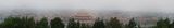 30.7. 2008 - Peking. Pohled na Zakázané město z vrcholu umělého kopce v parku Džingšan. Ten vzduch je jak noční můra.