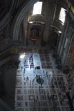 18.9. 2008 - Vatikán. Bazilika sv. Petra, pohled dolů z ochozu v kupoli.